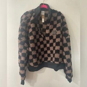 Victoria Secret’s Pullover with half zip XXL